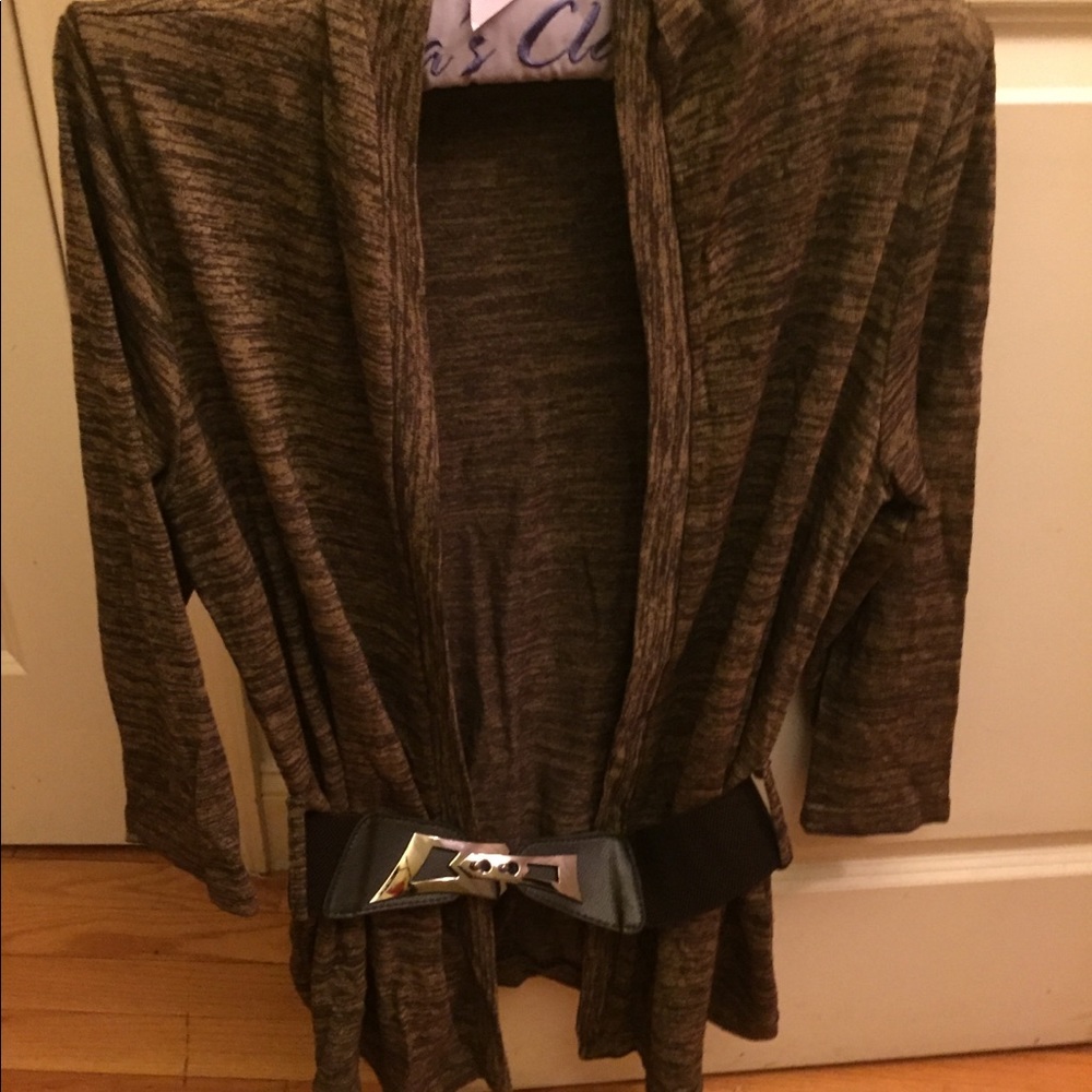Cardigan - Picture 2 of 4